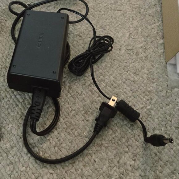 Like New CANON Selphy CP900 Wireless Photo Printer with Paper and Ink - Picture 15 of 15